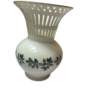 White Porcelain Holly Pattern Decorative Vase with Gold Trim